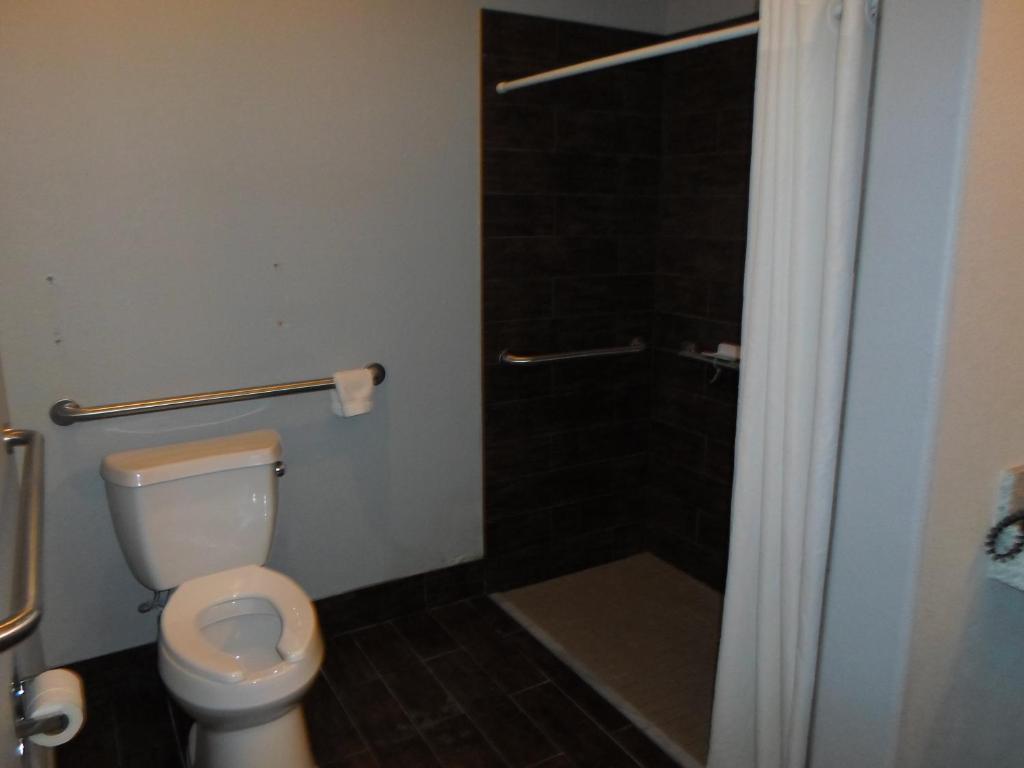 Studio 6-Beeville, Tx Bilik gambar
